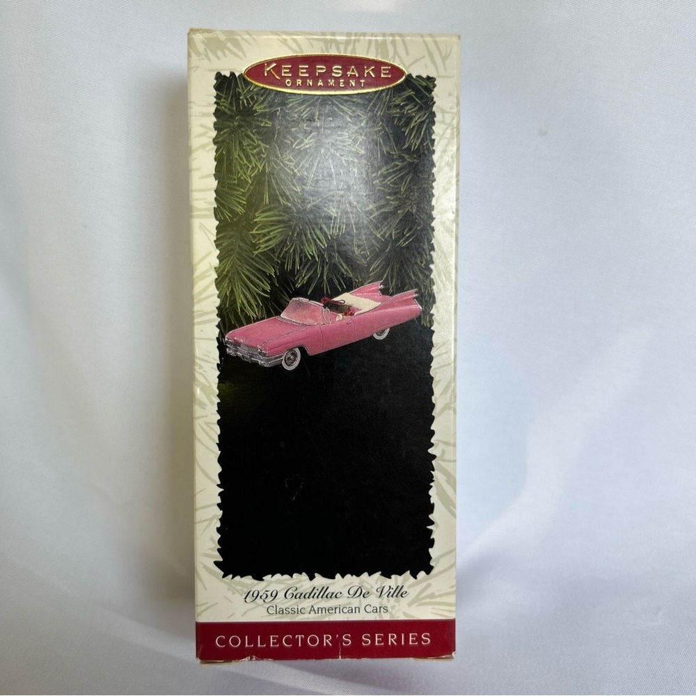 HALLMARK 1996 CLASSIC AMERICAN CARS PINK 1959 CADILLAC DE VILLE SERIES ORNAMENT